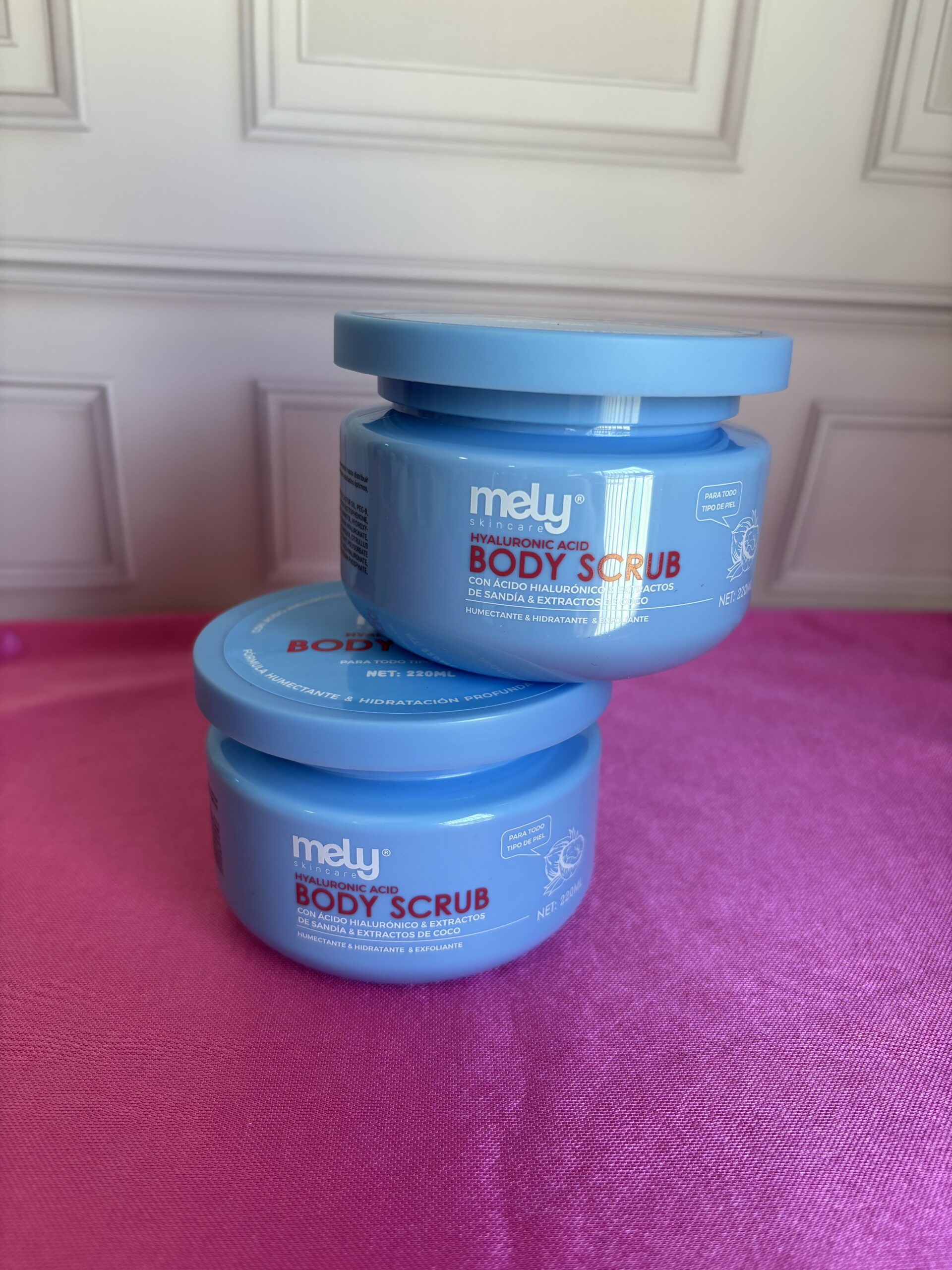 Exfoliante corporal con ácido hialurónico