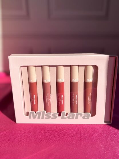 Labiales miss lara