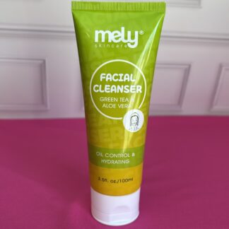Limpiador facial con té verde y aloe vera Mely